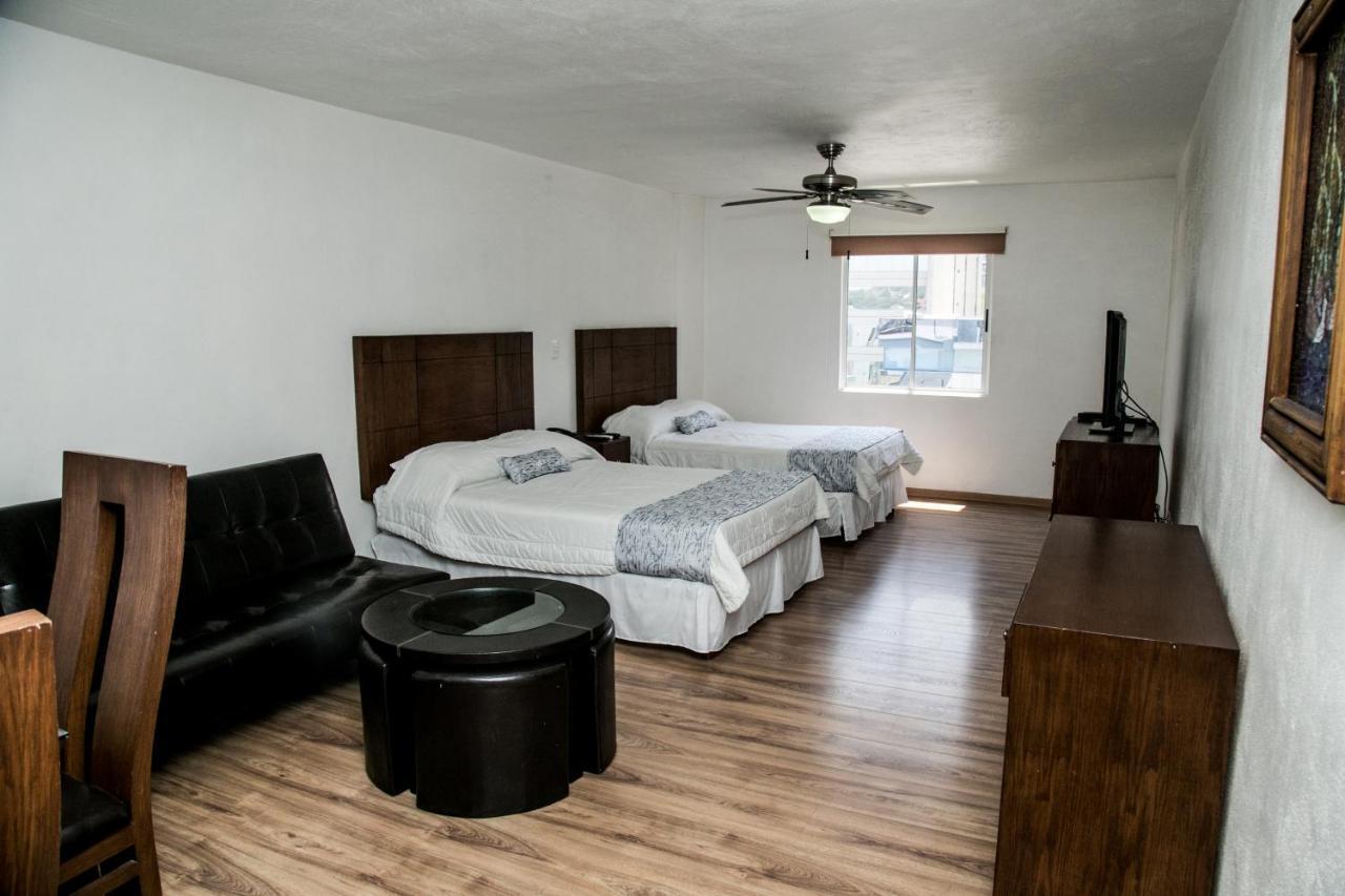Booking Dioh Monterrey Luaran gambar