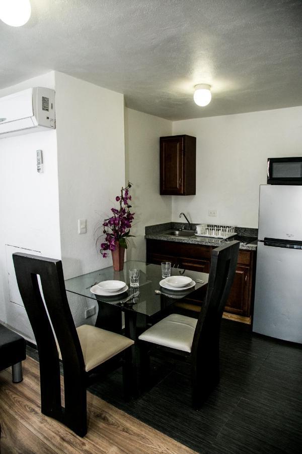 Booking Dioh Monterrey Luaran gambar