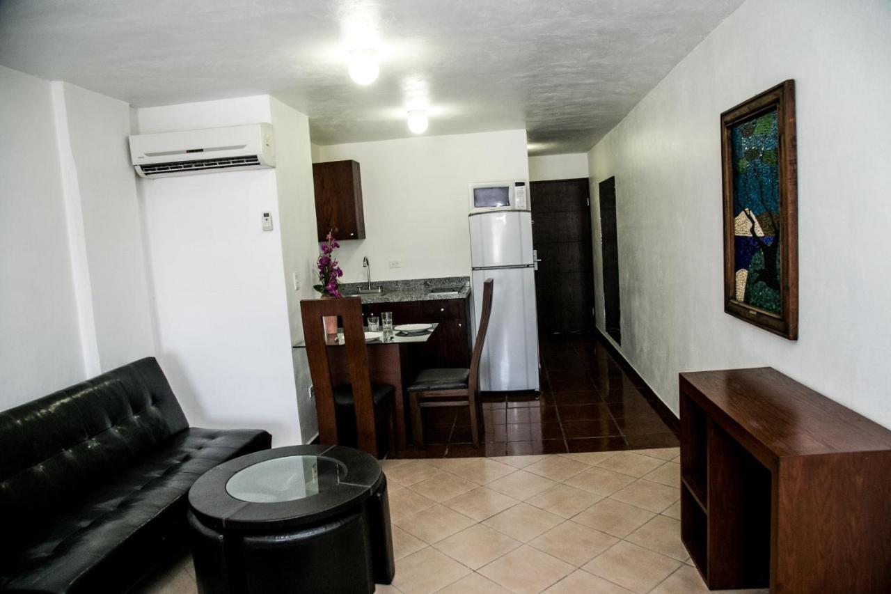 Booking Dioh Monterrey Luaran gambar