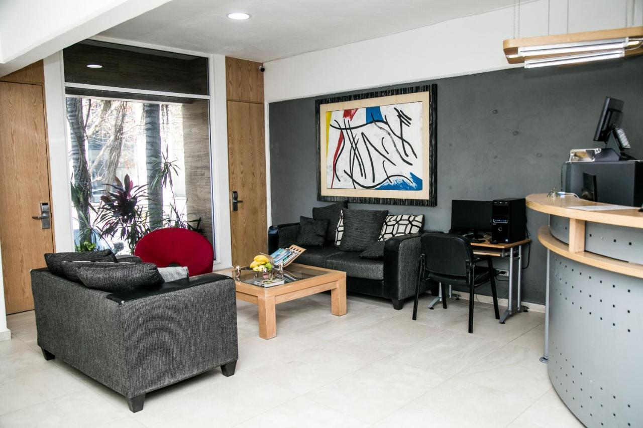Booking Dioh Monterrey Luaran gambar