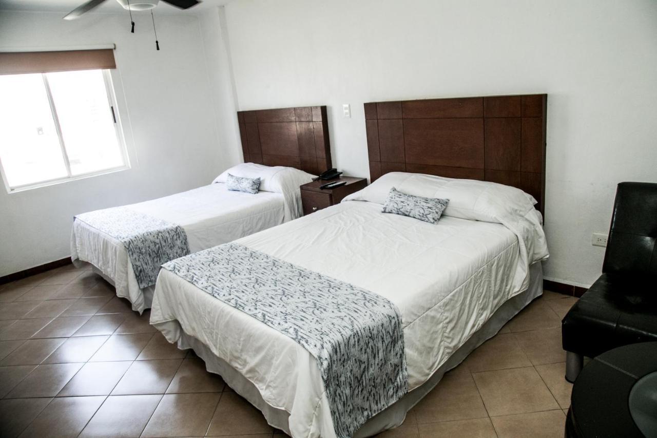 Booking Dioh Monterrey Luaran gambar