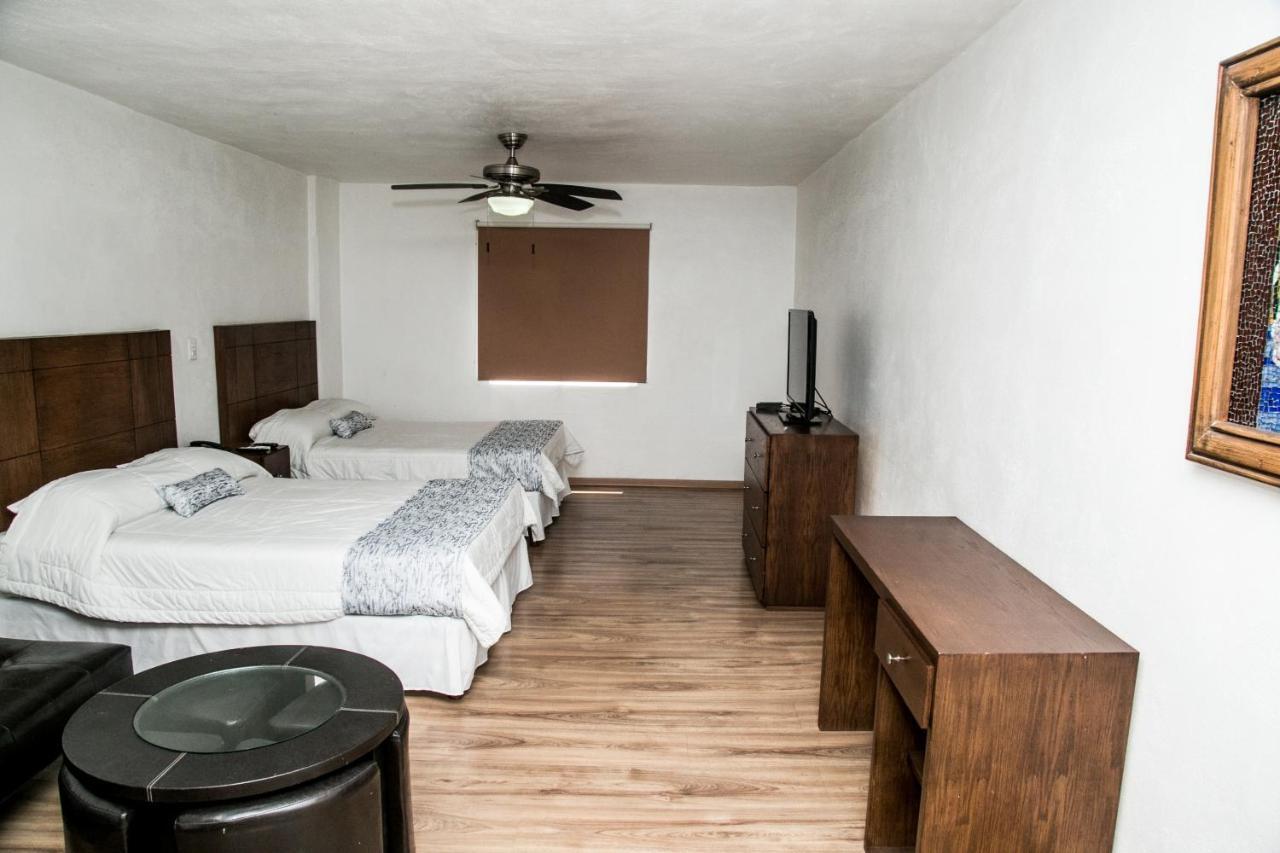 Booking Dioh Monterrey Luaran gambar