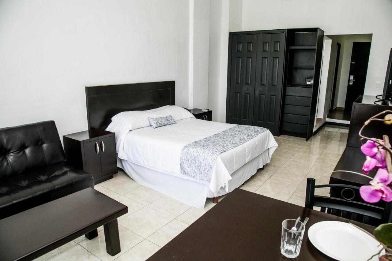 Booking Dioh Monterrey Luaran gambar