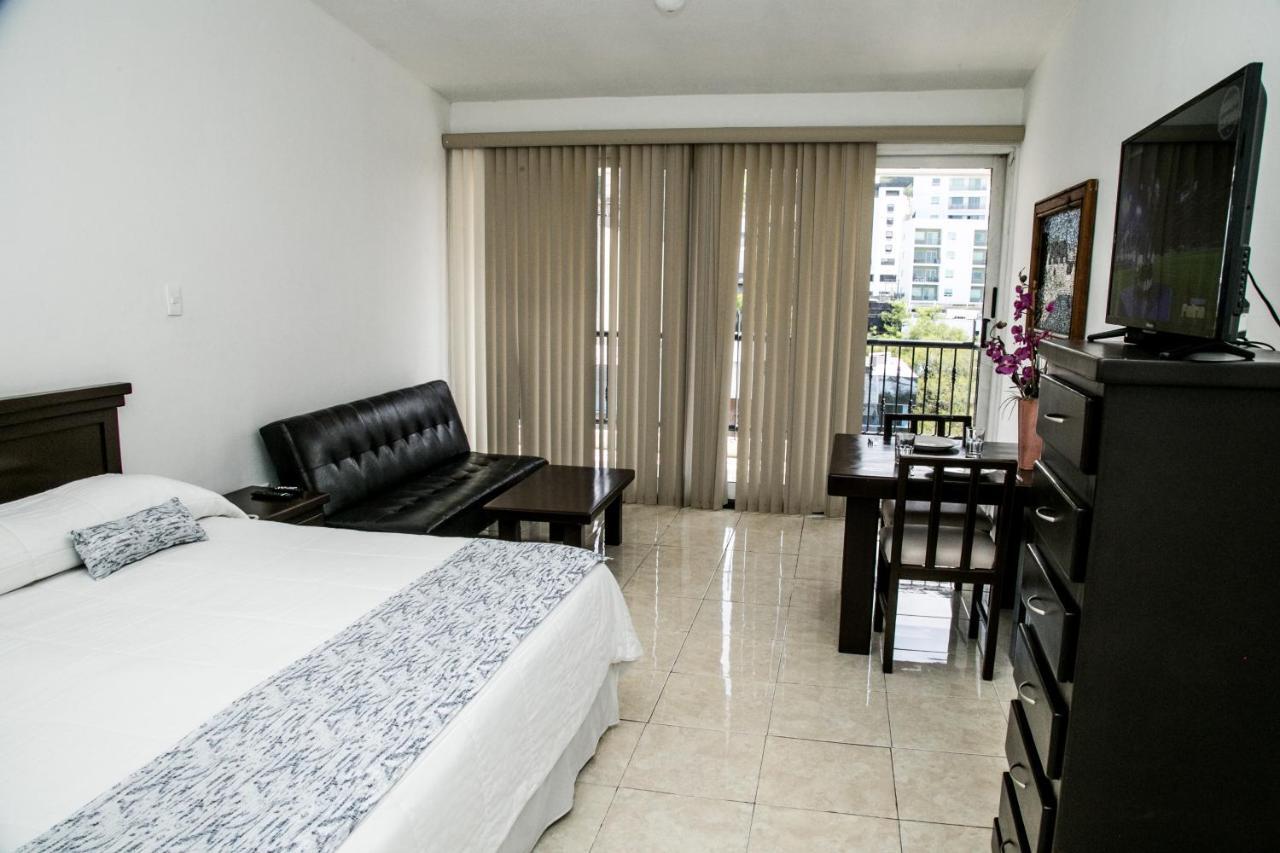 Booking Dioh Hotel Monterrey Luaran gambar